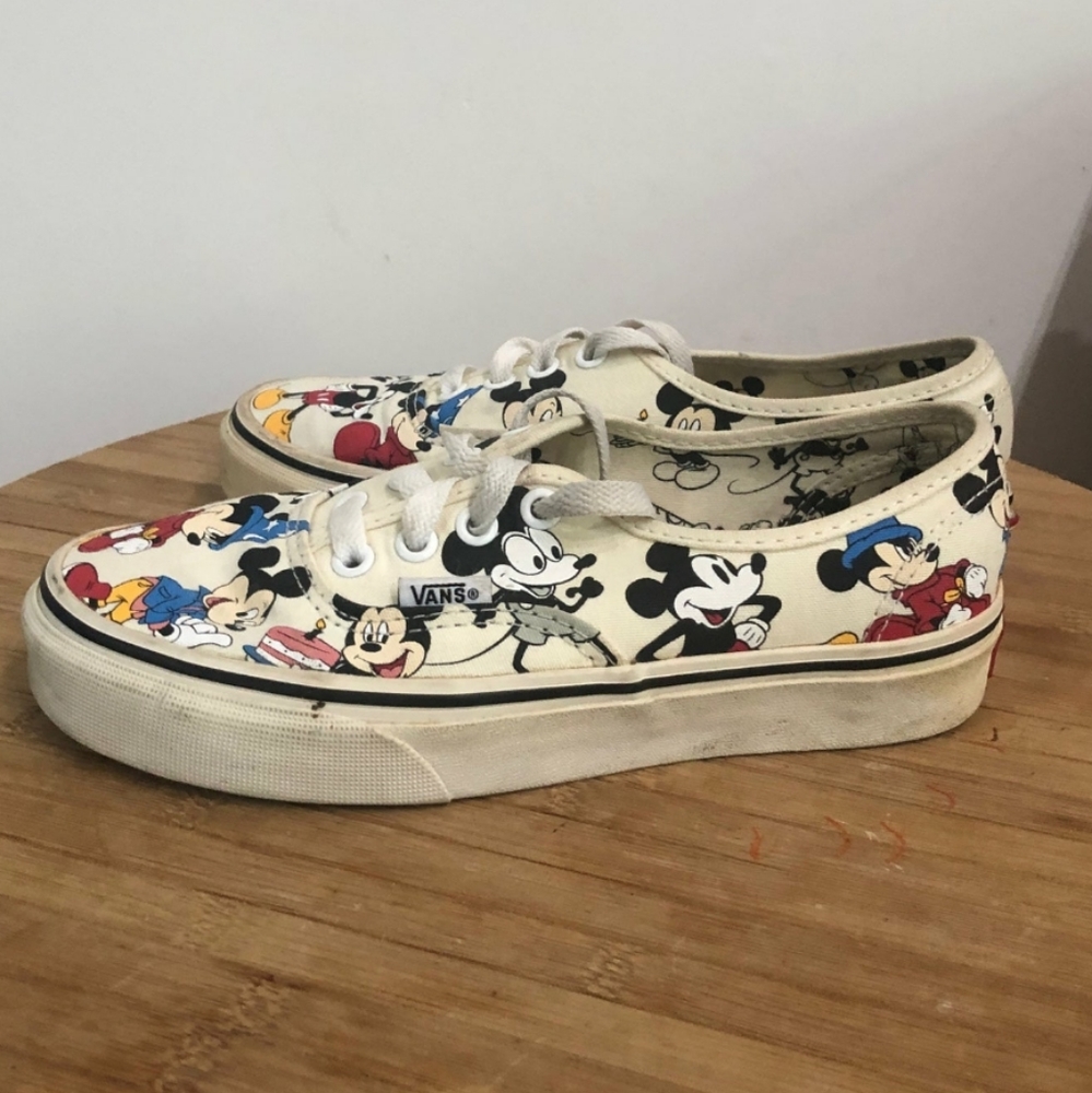 Disney mickey mouse 90th anniversary birthday Vans Shoes w9